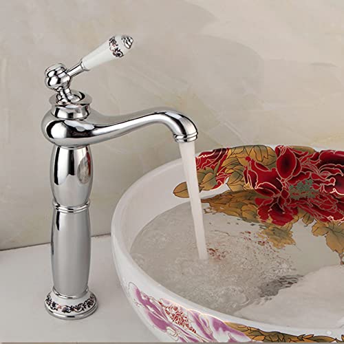Robinet doré pour vasque rétro et ambiance spa à la maison