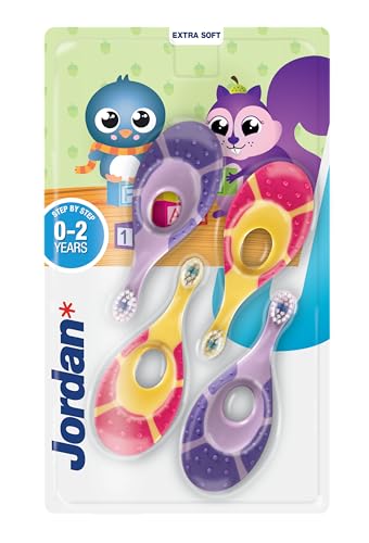 Jordan ® | Step 1 | Cepillo de dientes para bebé 0-2 años | Original con cerdas extra suaves, anillo de mordida suave para encías y fácil agarre | Pack 4 Unidades | Rosa y morado