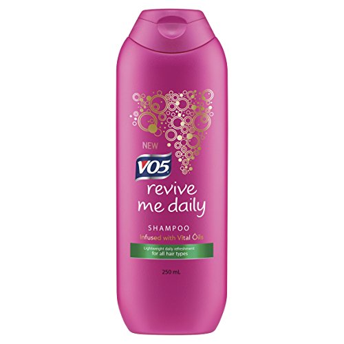 VO5 Revive Me Shampooing quotidien hydratant et hydratant pour homme et femme Nettoyage en profondeur pour tous les types de cheveux et couleurs 250 ml Cover