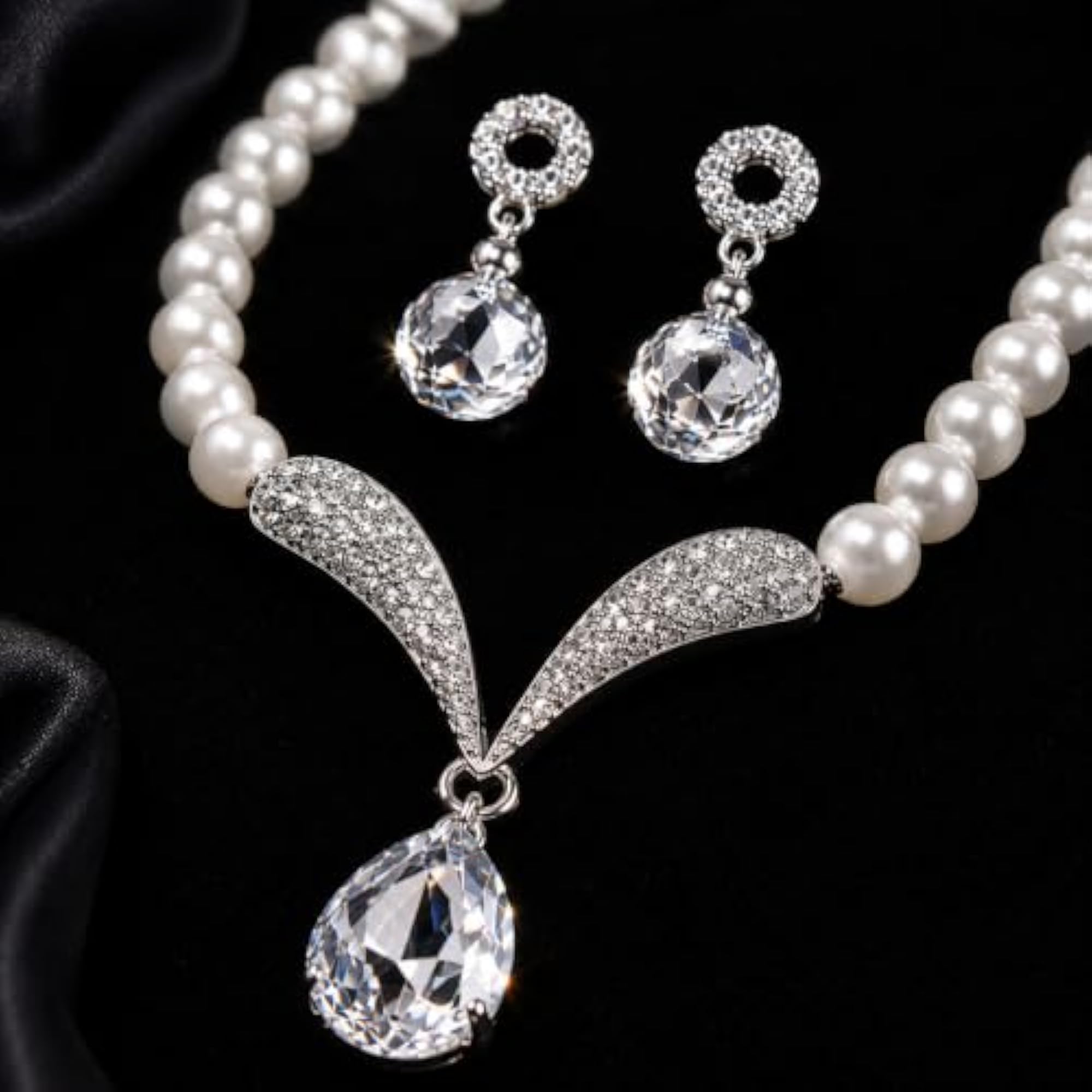 Women's Crystal Pearl Necklace Set with Earrings