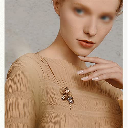 Broche de perles faite main fleur bicolore pour manteau chic
