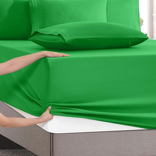 Image of Mocassi Luxury 4-Piece Sheet Set, Ultra Soft 1800 Premium Hotel Quality Microfiber Sheet Set, Fits Mattresses Up to 18 to 24 Inches Extra Deep Pocket- Breathable and Secure Fit, Twin XL, Emerald Green