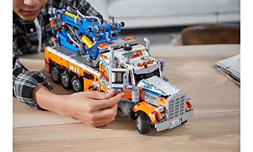 Technic 42128 - Kit di costruzione per carro attrezzi per impieghi gravosi; Esplora un camion classico ricco di caratteristiche autentiche; Nuovo 2021 (2.017 pezzi) - Lego - Immagine 1