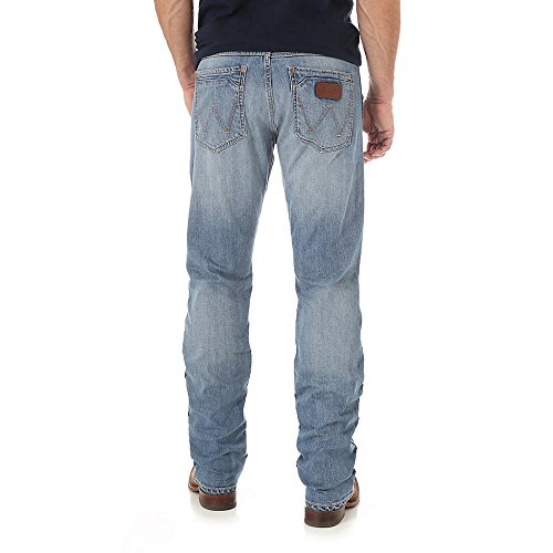 Image of Wrangler Men's Retro Slim Fit Straight Leg Jean