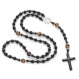 MATERIALE NATURALE: Questa collana rosario è realizzata con grani di pietra vulcanica nera naturale da 8 mm, che offrono un aspetto autentico e una sensazione piacevole al tatto. La pietra vulcanica è nota per le sue proprietà di radicamento e protezione.