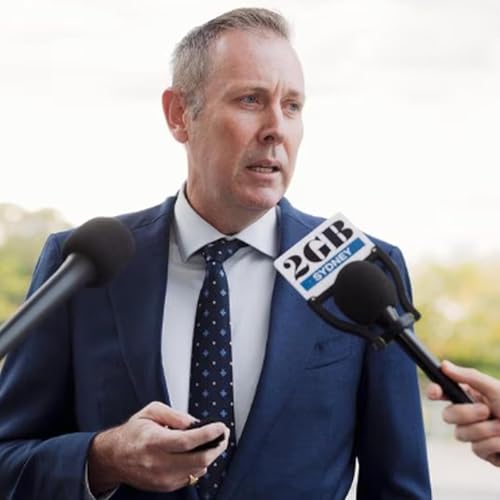 'Hanson vs Hamilton': Feud heats up