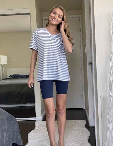 HOTOUCH Women Oversized T Shirts V Neck Short Sleeve Tees Casual Loose Tunic Summer Tops with Pocket2