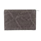 ブランド名：ZOO(ズー) 生産国：日本 サイズ：[縦]約14cm／[横]約9cm／[厚さ]約3cm※サイズは当店計測の実寸サイズです。実際の商品ならびにメーカー表記サイズとは多少の誤差が生じる場合がございます。あらかじめご了承ください。 重量：約149g 素材：[表面]象革[インナー]イタリアンレザー（牛革）×レーヨンコットン ワイルドなシボと凹凸感が特徴な象革を使用した2つ折り財布が新発売♪ 【ZOOブランド】 モノづくりの原点は素材にあるという信念で、手作り革小物を展開するブランド「ZOO...