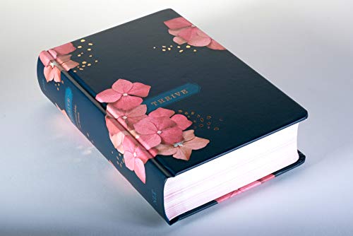 NLT Thrive Devotional Bible for Women (Hardcover)