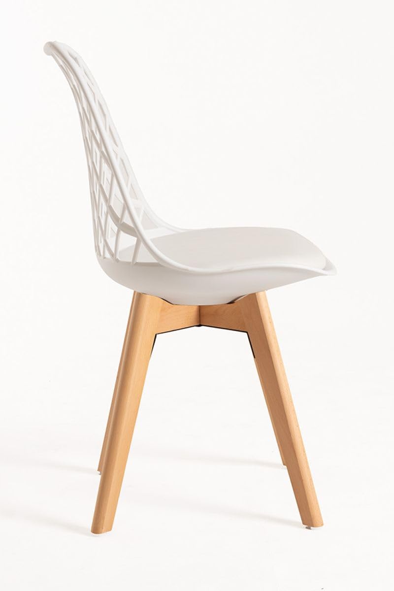 Regalos Miguel Set di 4 sedie Mima bianche, per sala da pranzo e cucina, stile nordico, struttura in polipropilene, seduta imbottita in similpelle e gambe in legno di faggio