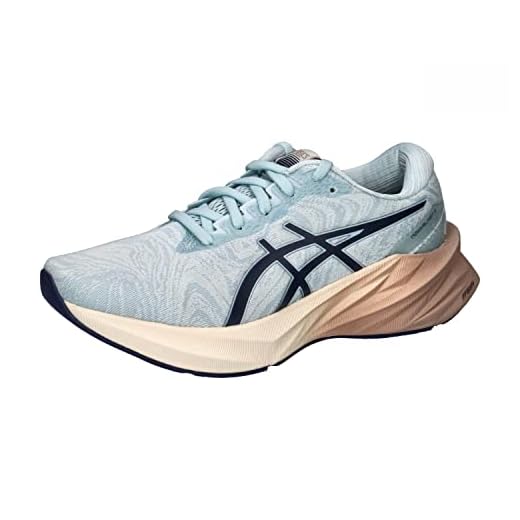 Tênis Asics Novablast 3 Feminino - Creme céu - 36