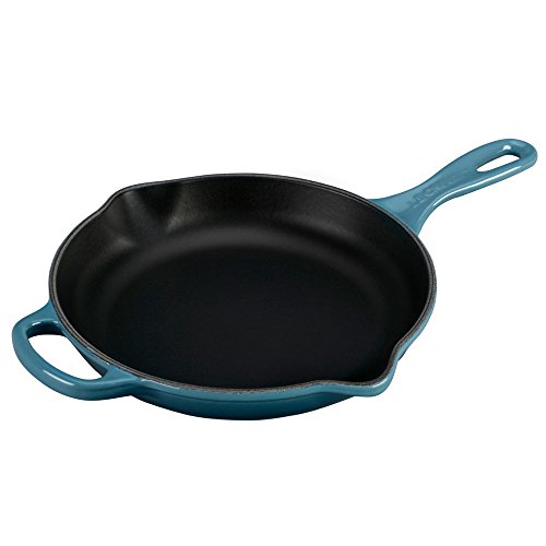 Le Creuset Enameled Cast Signature Iron Handle Skillet, 9