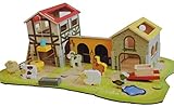 -eine Schubkarre, ein Marktstand, ein Bienenhaus, Schweinestall -ein Kübel mit Wasser, ein Kübel mit Stroh und 3 magnetischen Strohballen, eine Leiter -ein großes Puzzle mit einem kleinen Bach für die Ente, viele Pflanzen und Blümchen, einer großen Steinfläche, Stroh und weiteren schönen Elementen