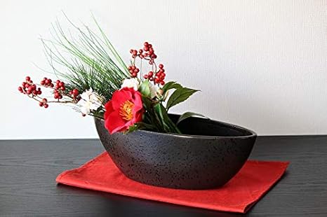 Amazon Co Jp 1個 お花を選ばない舟形水盤 花器 花瓶 フラワーベース インテリア 床の間 玄関 フラワーアレンジ 水盤 和風 和 和モダン モダン 生け花 正月 迎春 ホーム キッチン