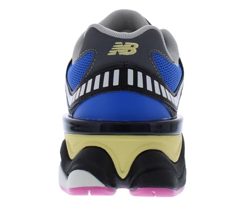 Image of New Balance Women 327 Sneaker