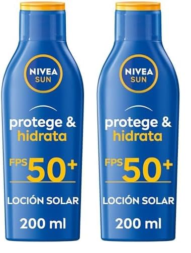 NIVEA SUN Protege & Hidrata Loción Solar FP50+ (200 ml), crema solar 50 de absorción rápida y resistente al agua, protector hidratante con Vitamina C y Ácido Hialurónico, protección UVA/UVB muy alta