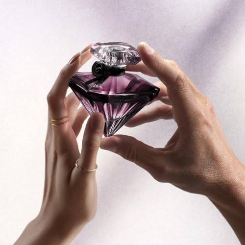 Lancôme La Nuit Trésor Eau de Parfum - Captivating Floral Ambery Scent with Raspberry, Rose & Vanilla Notes, Sensual & Long-Lasting Women's Fragrance