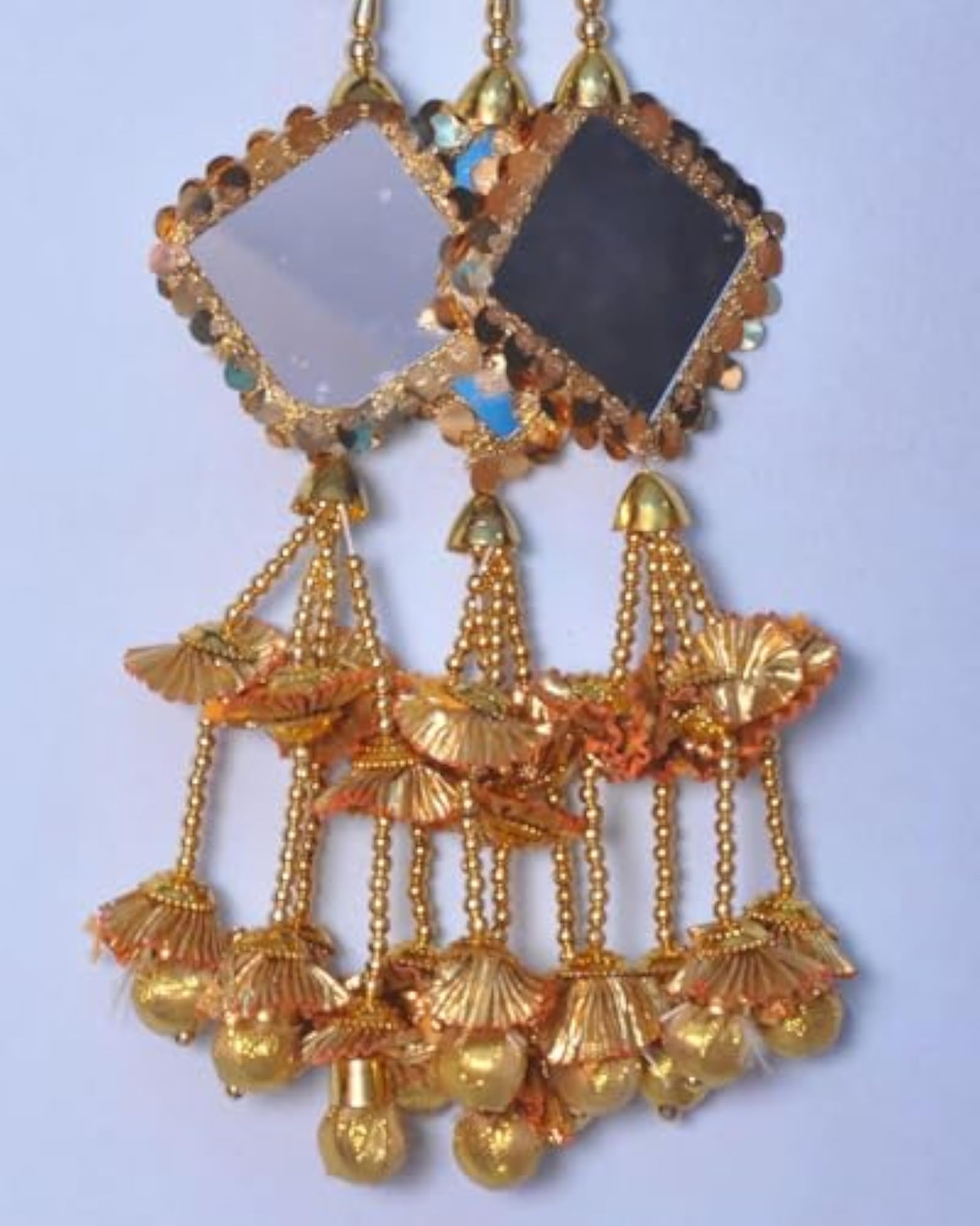 Heavy Design Parandi with Golden & Black Hair Extension