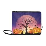 Abnehmbarer und verstellbarer Schultergurt mit Karabinerverschlüssen an beiden Seiten.