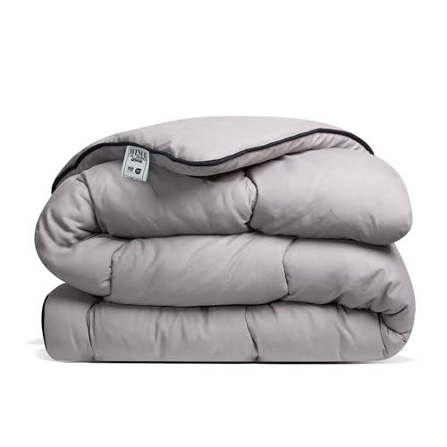 Avenue – Waschbare Bettdecke ohne Bezug – Einzelbettdecke 200 x 200 cm – Antiallergisch – Wolkenweich – Taupe/Grau – Ganzjahresdecke – Waschbar bei 60 °C