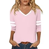 1. Découvrez le confort printanier idéal:Notre tee shirt femme ou chemisier femme au col V dévoile délicatement la clavicule. La manche trois-quarts couvre juste la partie la plus forte du bras. Conçu pour les journées à 20°C, ce haut femme est parfait seul ou sous un blazer, sans volume. C'est le vetement femme parfait pour le printemps, qu'il s'agisse d'un tshirt, d'une blouse femme ou d'une tunique femme. Parfait aussi en sportswear femme décontracté.