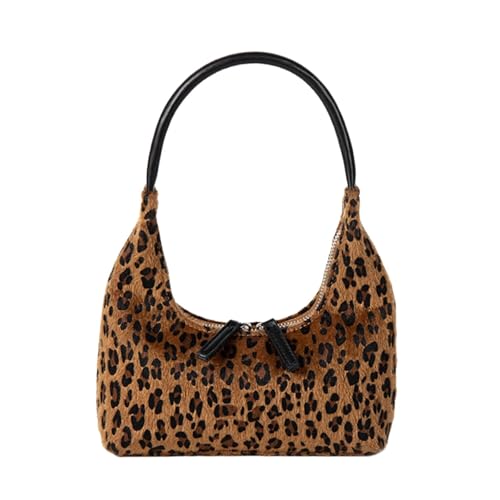 Sac de soirée en peluche léopard : finissez-en avec les pochettes rigides et inconfortables