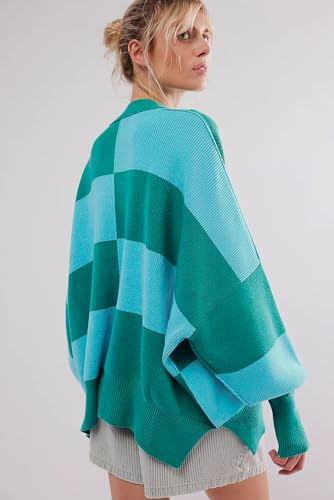 Women's Green Checkered Oversized Sweater with Side Slits Drop Shoulder2