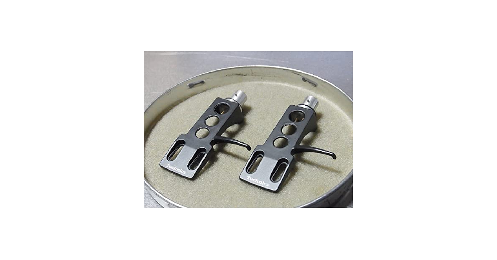 希少 Technicsテクニクスのヘッドシェル シャンパンゴールド、ウエイト付 希少 Technicsテクニクスのヘッドシェル シャンパンゴールド