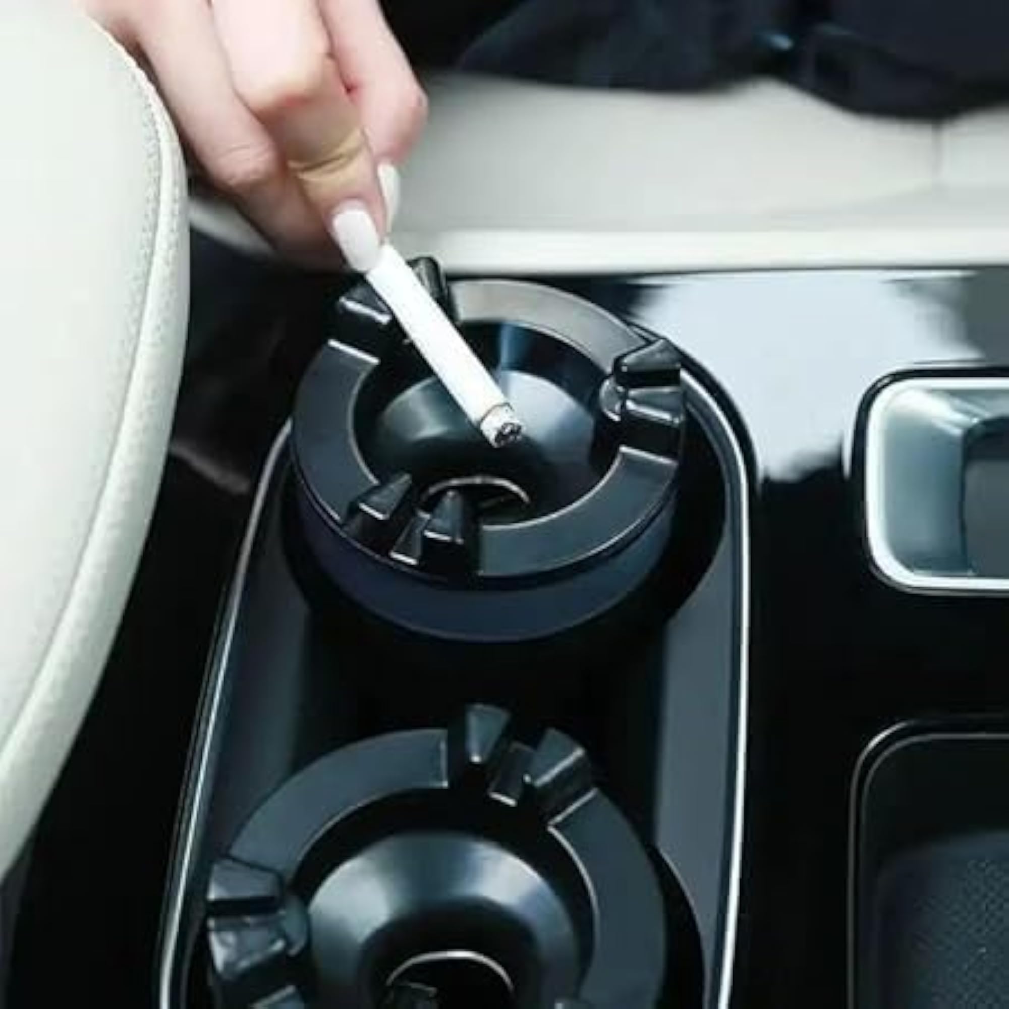 Windproof Cigarette Ashtray with Water Tank, Portable