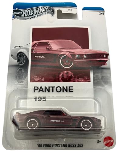 Hot Wheels - '69 Ford Mustang BOSS 302 - JKY48 - Silver Series 2/6 - Pantone 195 - Premium Card - burdeos - Modelo oficial de licencia - Mattel 2026-1:64 - Pantone Color Edition