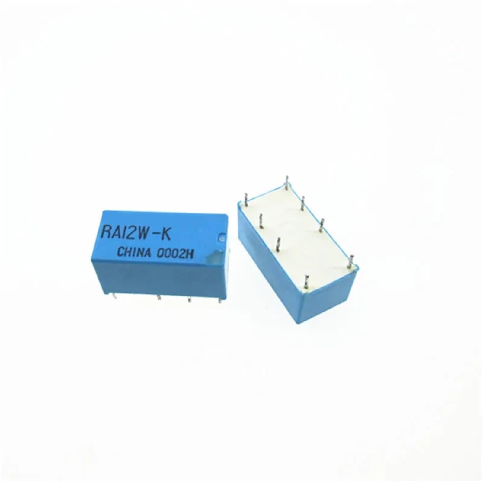 Relais RY12W-K 12V boitier DIP8 a faible encombrement pour commutation stable