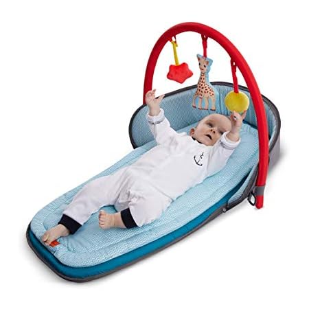 Vulli Sophie La Girafe Tapis D Eveil Avec Arche D Activites Et Sac De Transport Amazon Fr Bebe Et Puericulture Vulli Sophie La Girafe Tapis D Eveil Avec Arche D Activites Et Sac De Transport Amazon Fr Bebe Et Puericulture