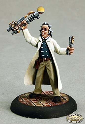 Amazon.com: Reaper Mad Scientist (Male) Savage Worlds Miniature