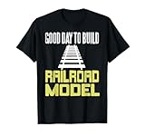 Belle journée pour monter un train miniature est parfait pour hommes, femmes, enfants, frère, sœur, père, maman, mère, papa, fils, fille, grands-parents, amis. Pour créateurs de circuits ferroviaires.