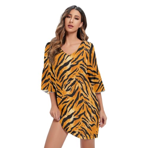 Robe courte à rayures orange fluide caractérisée par ses manches 3/4