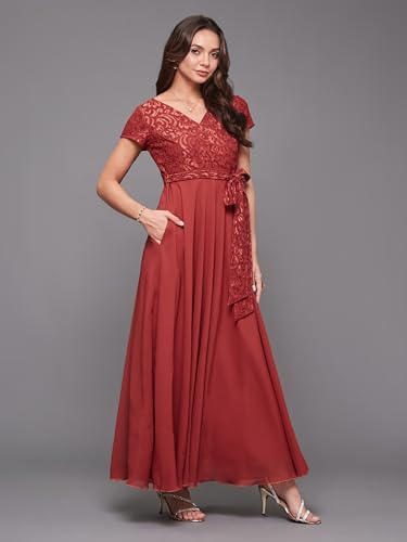 Image of Miss Chase Women's Floral Printed Relaxed Fit V-Neck 3 /4th Sleeve Maxi Dress