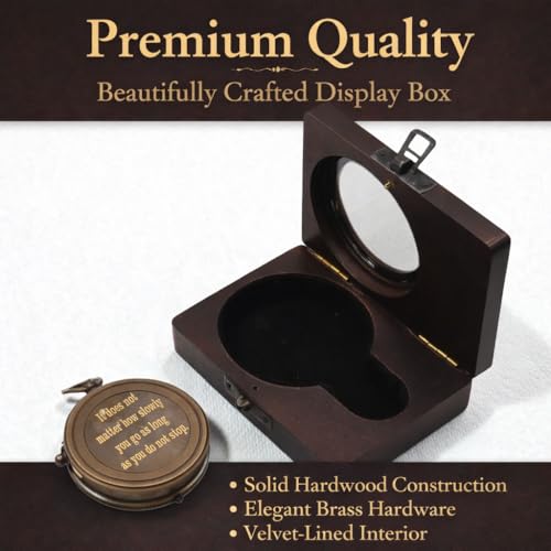 Brújula de latón antigua con caja de madera grabada miniatura 7