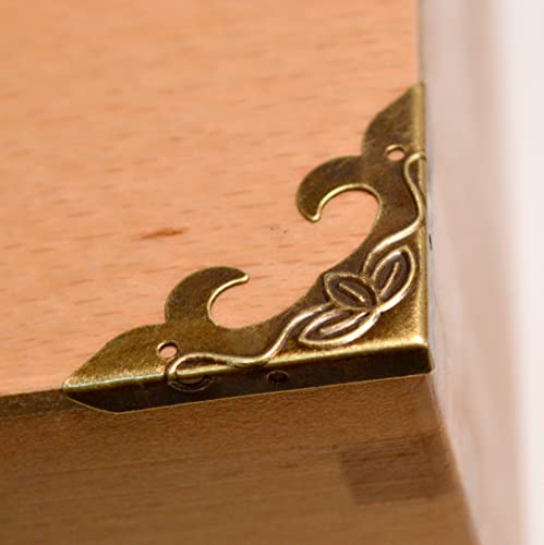 Image of 20 Pcs Vintage Bronze Corner Protectors Decorative Metal Edge Covers Antique Safety Guards Retro Right Angle Bracket with Nails for Furniture Edge Wood Case Corner Jewelry Box (Side Length:1-1 /4 inch)