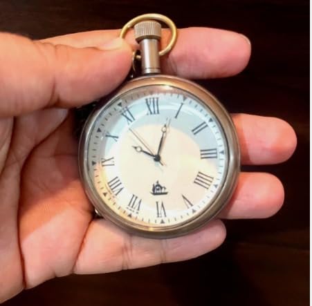Reloj de bolsillo vintage con cadena – Estilo clásico con números romanos, reloj de bolsillo de cuarzo para hombre, coleccionistas, cosplay, bodas y regalo (Estilo-1) miniatura 3