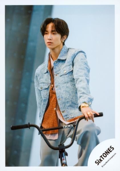 Amazon.co.jp: Six TONES 公式 生 写真（田中樹 ）ST01536