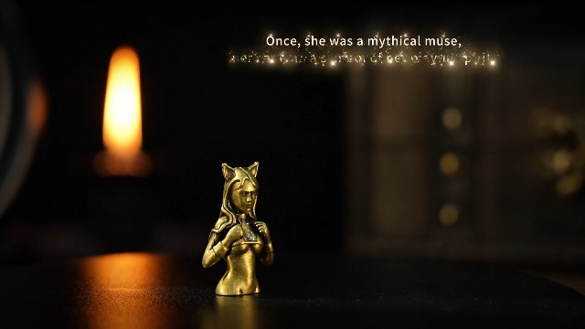 Estatua vintage de niña con orejas de gato en latón miniatura 6