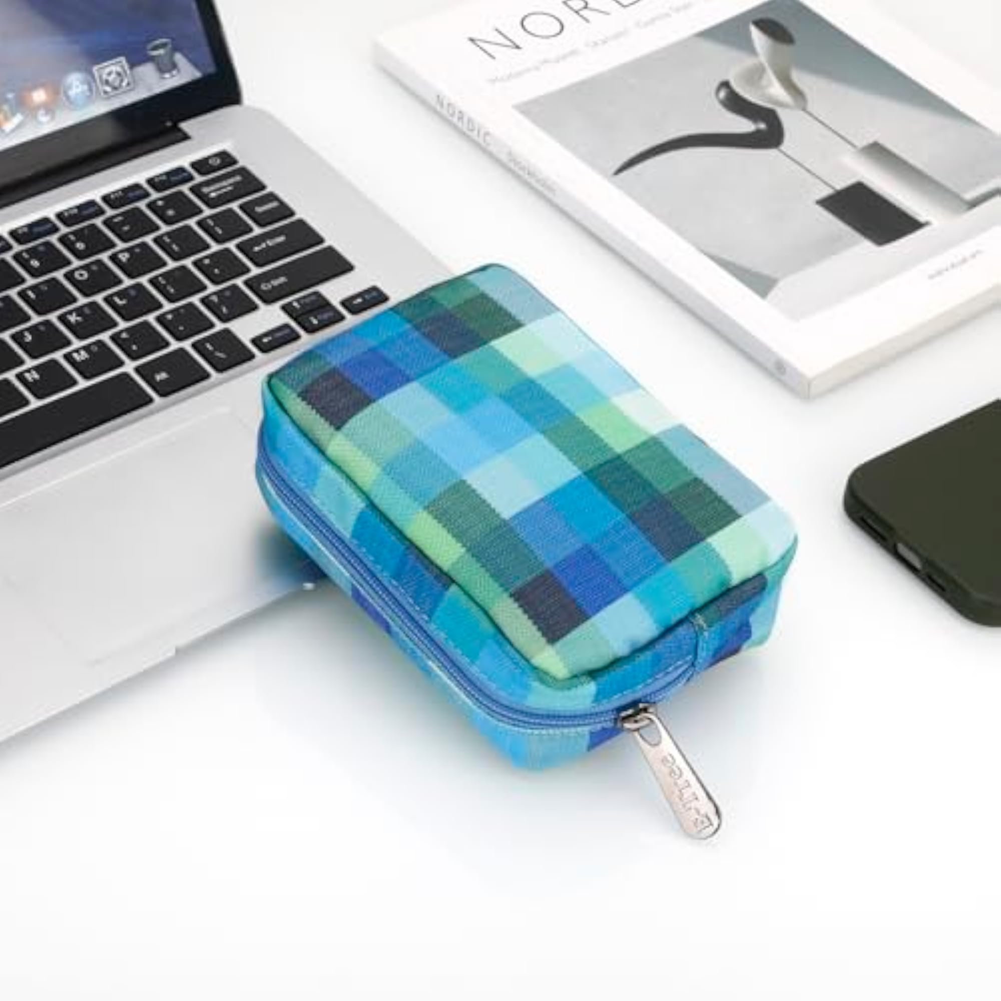 Small Canvas Zippered Cosmetic Bag, Portable Daily Storage