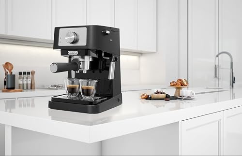 De'Longhi Stilosa EC 260.BK – traditionelle Siebträgermaschine inkl. Tamper, Espressomaschine mit professionellem Milchaufschäumer, für Espressopulver oder ESE Pads, 1 l Wassertank, schwarz – Bild 4