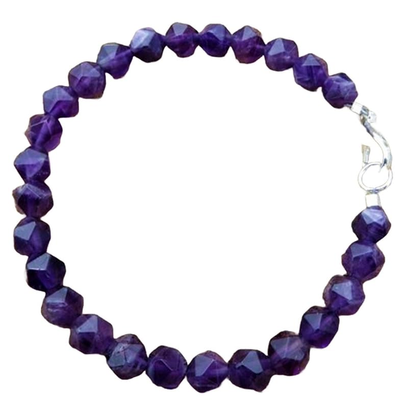 Bracelet en améthyste naturelle pour sublimer vos tenues quotidiennes et soirées