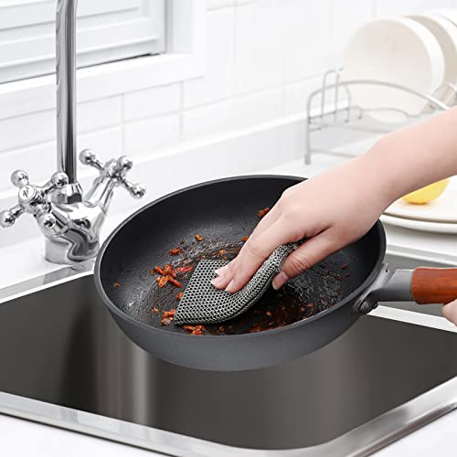 Image of SUBEKYU Superfine Cast Iron Chainmail Scrubber, Kitchen 316 Stainless Steel Cast Iron Cleaner with Silicone Insert for Washing Cast Iron Pans /Dishes /Sinks, 1P