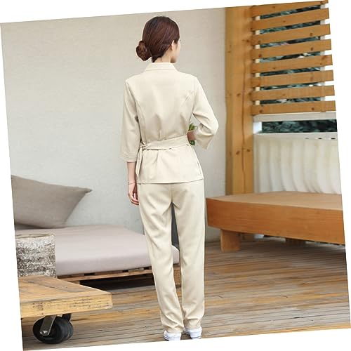 Tenue de technicien beaute spa et salon de coiffure beige