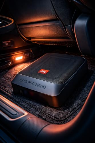 JBL BassPro Nano Ultra-Compact Subwoofer Voiture actif Sous Siège 6"x8" de Harman Kardon - caisson de basse voiture amplifié sous le siège de 200 Watt, Noir – vue 7
