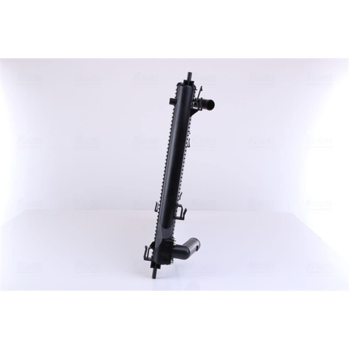NISSENS Radiateur, refroidissement du moteur 67370