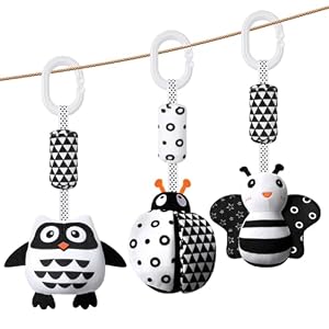 Aolso Kinderwagen Spielzeug, 3Pcs hängendes Rasselspielzeug, schwarz-weißes Spielzeug, Baby-Hängespielzeug, Neugeborenes Autositz-Spielzeug für Jungen und Mädchen, sensorisches Lernspielzeug