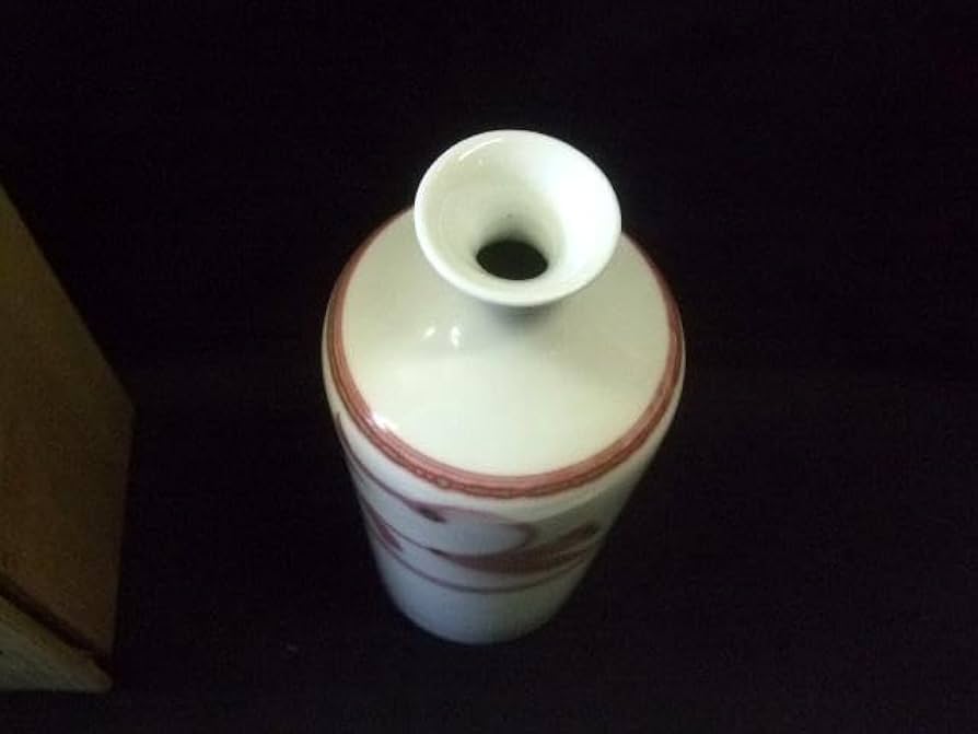 Amazon.co.jp: 一位窯 田中一 作（九州佐賀県）青白磁 釉裏紅文様 花瓶